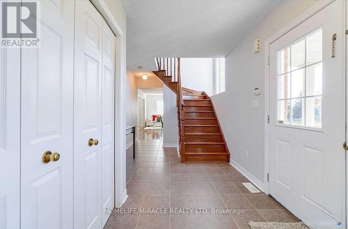 1439 Costigan Road, Milton, ON - Indoor Photo Showing Other Room