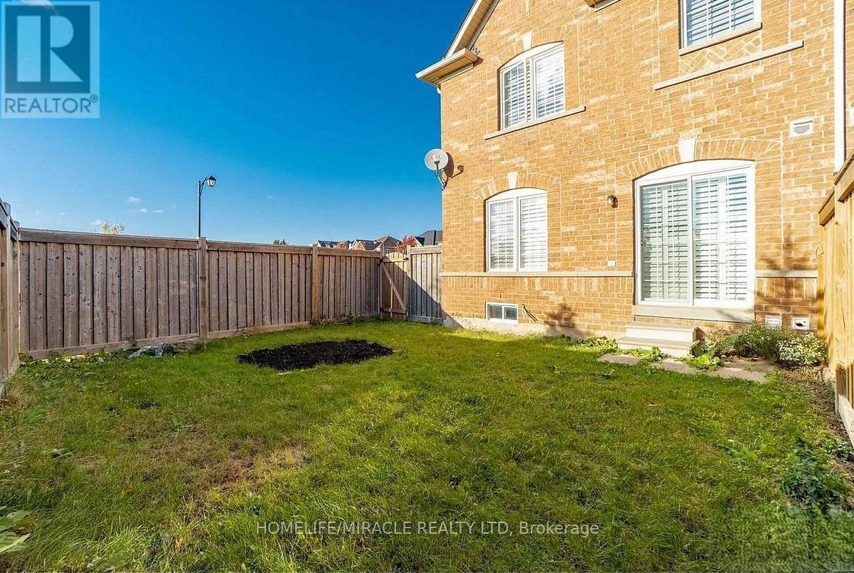 1439 Costigan Road, Milton, ON - Outdoor