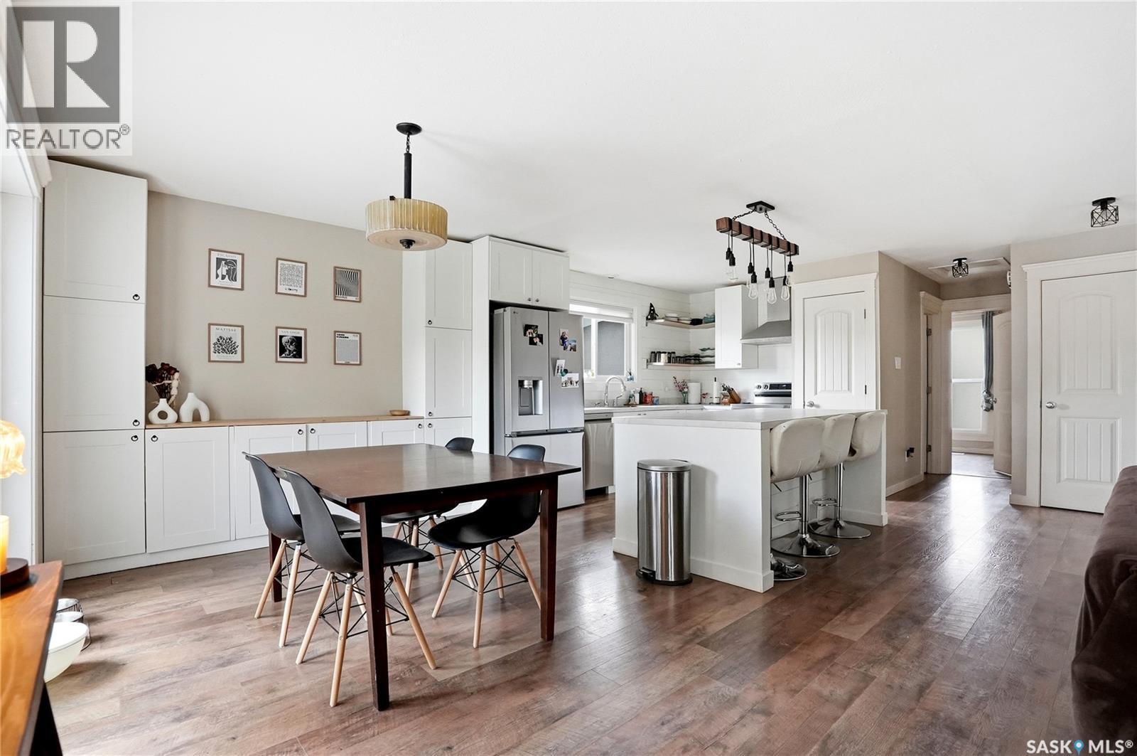 405 St Laurent Crescent, Saskatoon, SK - Indoor