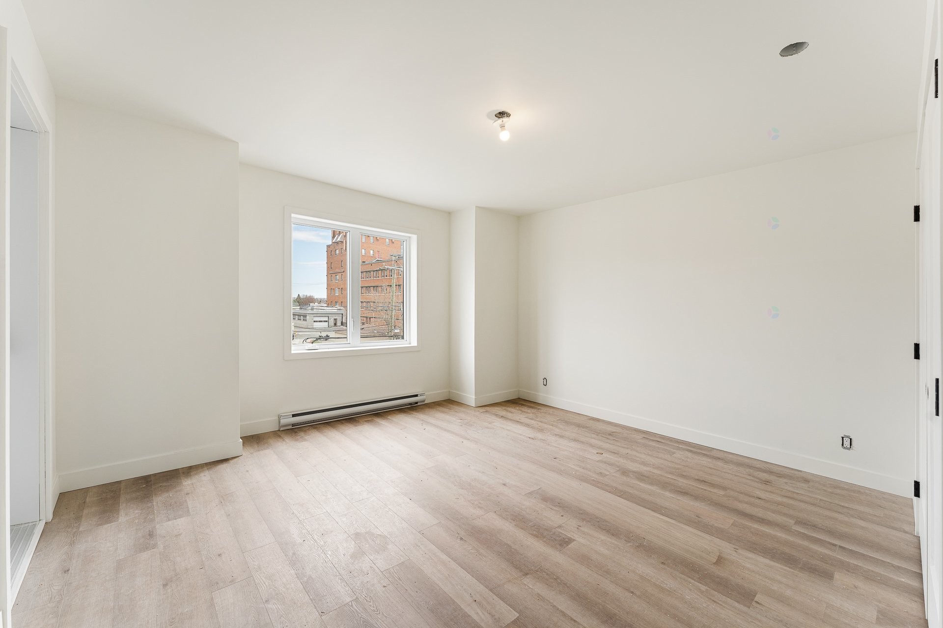 Bedroom - 301-46 Rue Principale E., Magog, QC - Indoor Photo Showing Other Room With Fireplace