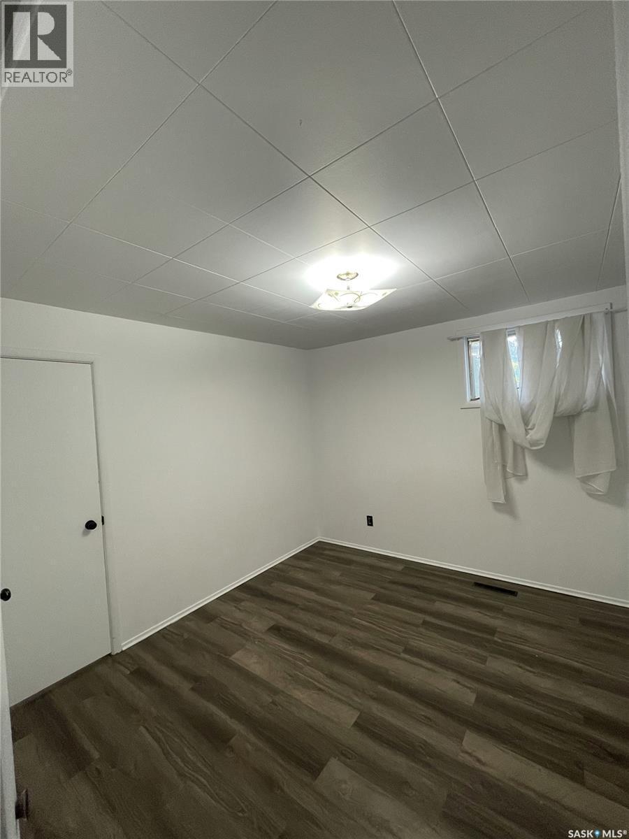2800 1St Avenue E, Prince Albert, SK - Indoor Photo Showing Other Room