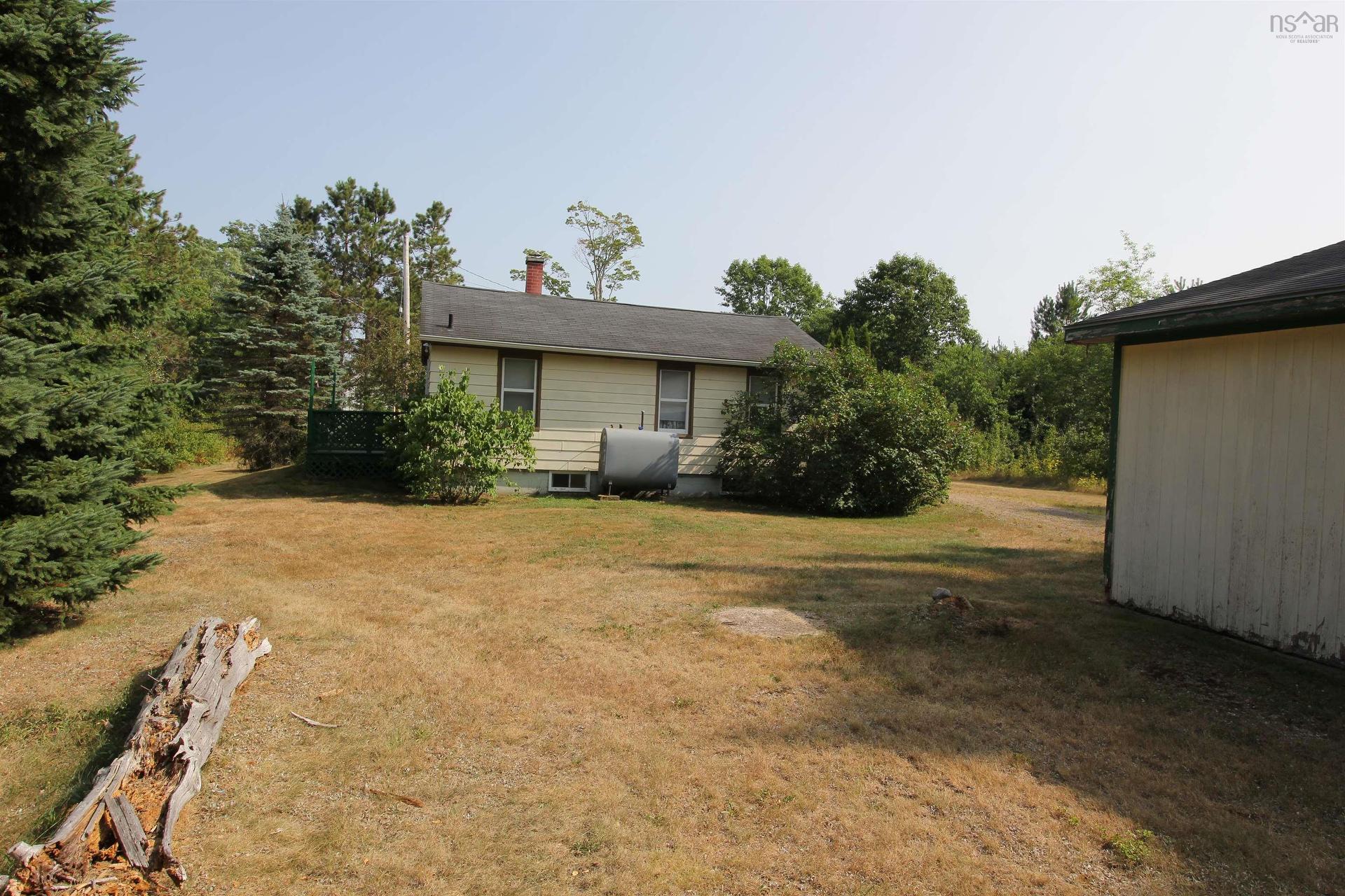 14621 Highway 1, Wilmot, NS