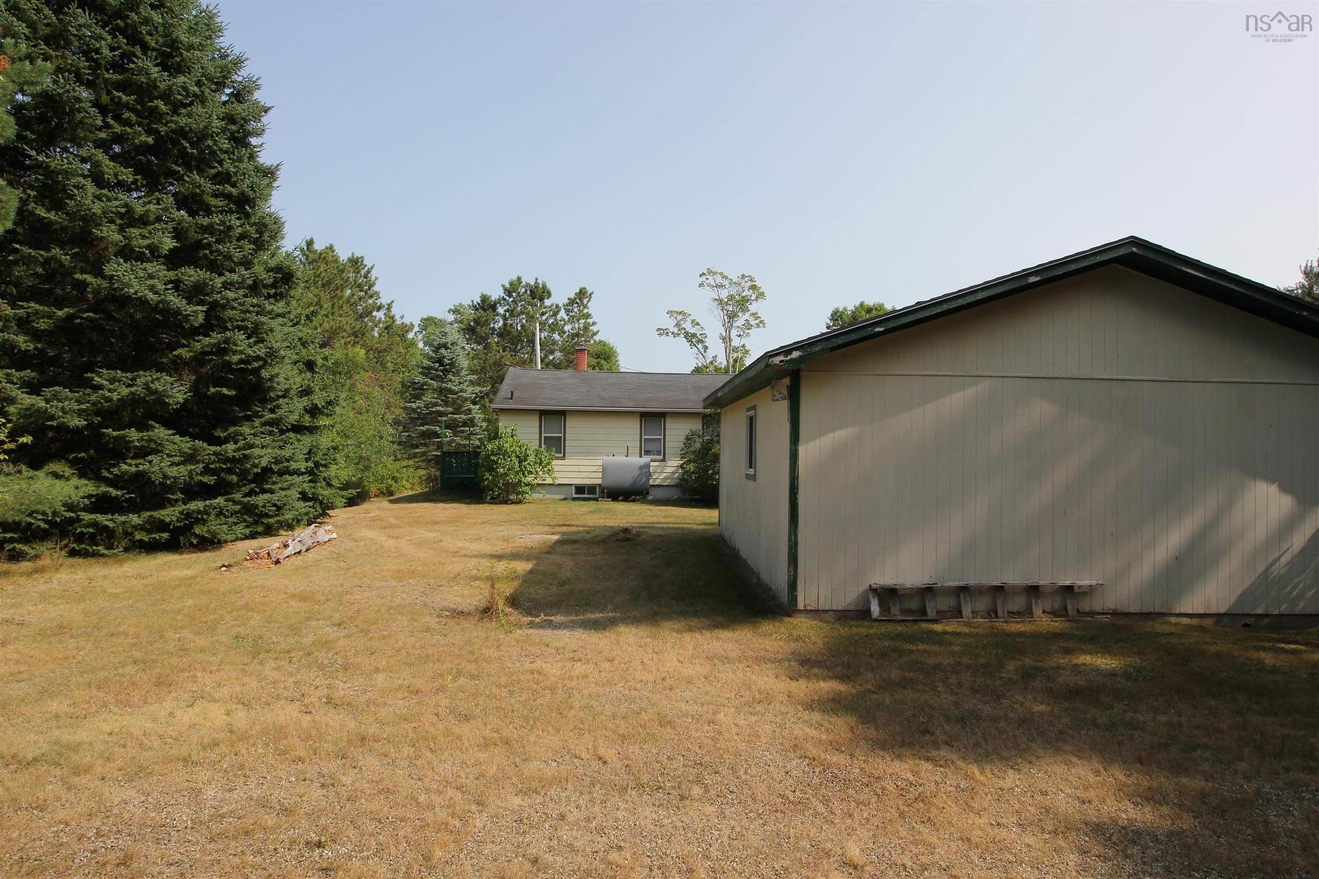 14621 Highway 1, Wilmot, NS