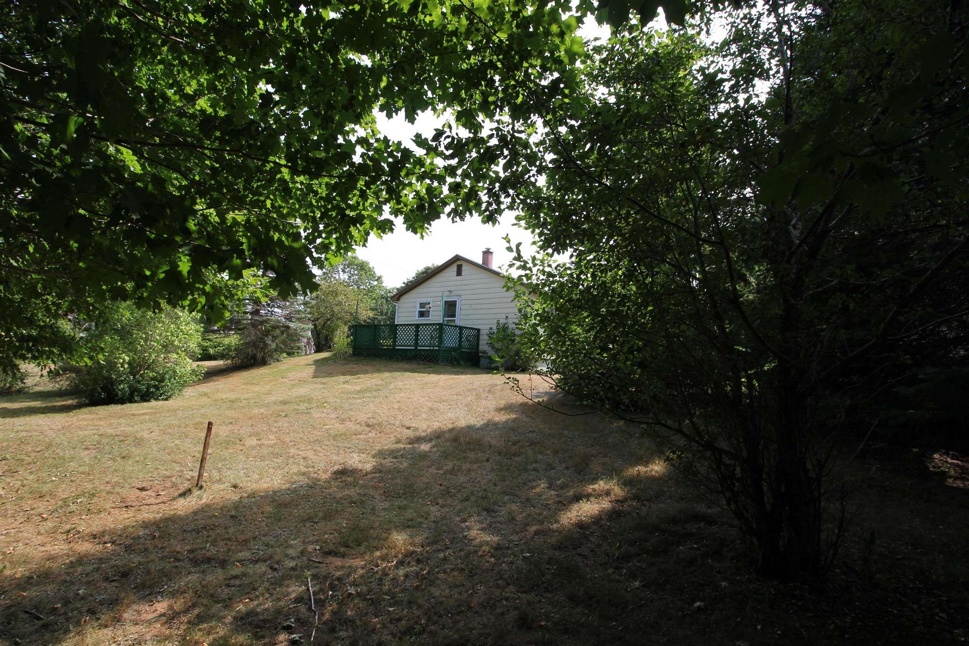 14621 Highway 1, Wilmot, NS
