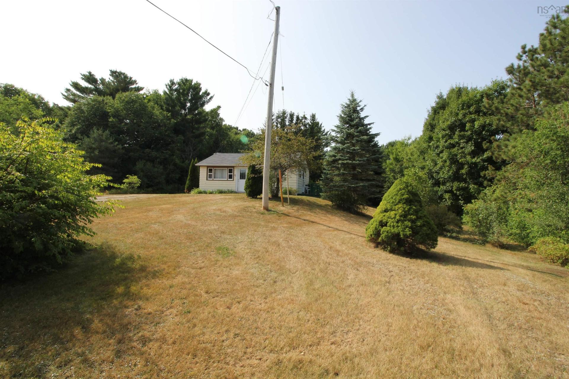 14621 Highway 1, Wilmot, NS