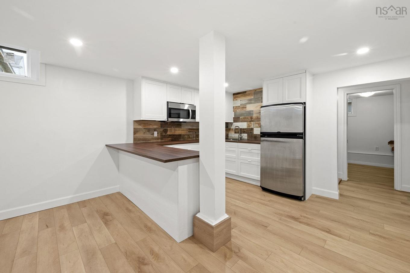 3162 Romans Avenue, Halifax, NS - Indoor Photo Showing Kitchen