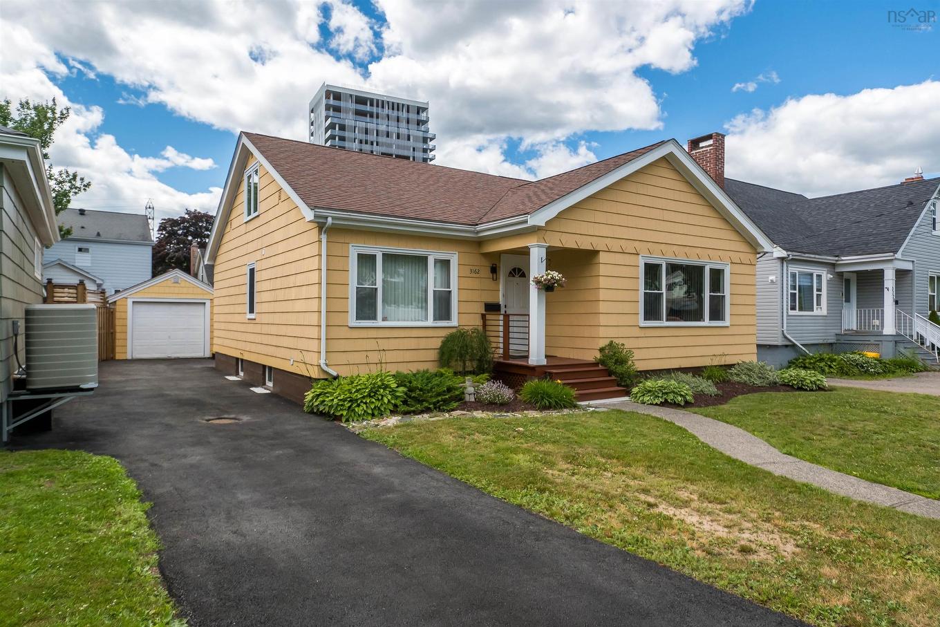 3162 Romans Avenue, Halifax, NS - Outdoor With Facade