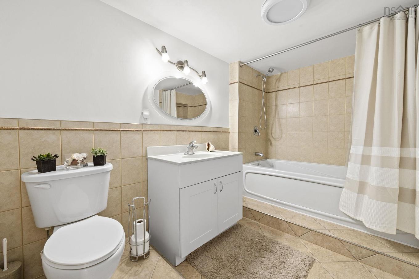 3162 Romans Avenue, Halifax, NS - Indoor Photo Showing Bathroom