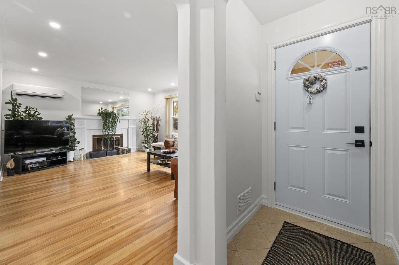 3162 Romans Avenue, Halifax, NS - Indoor