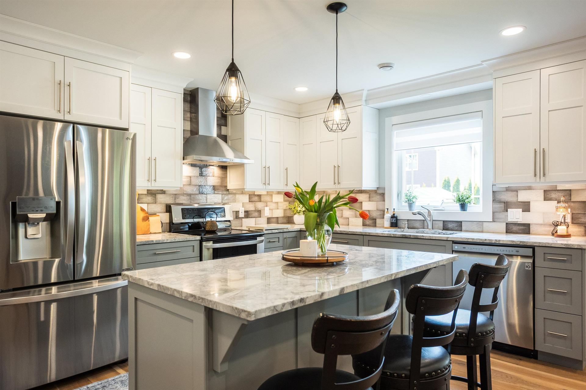 123 Beach Grove Road, Charlottetown, PE - Indoor Photo Showing Kitchen With Upgraded Kitchen