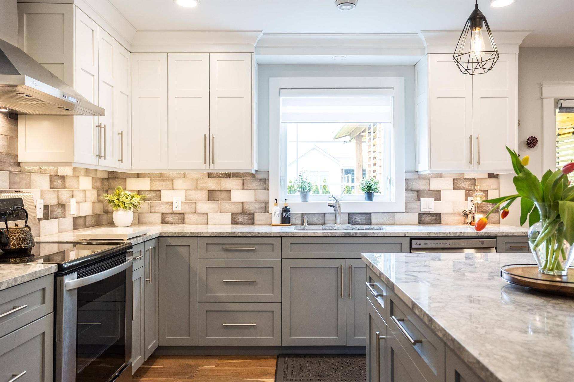 123 Beach Grove Road, Charlottetown, PE - Indoor Photo Showing Kitchen With Upgraded Kitchen