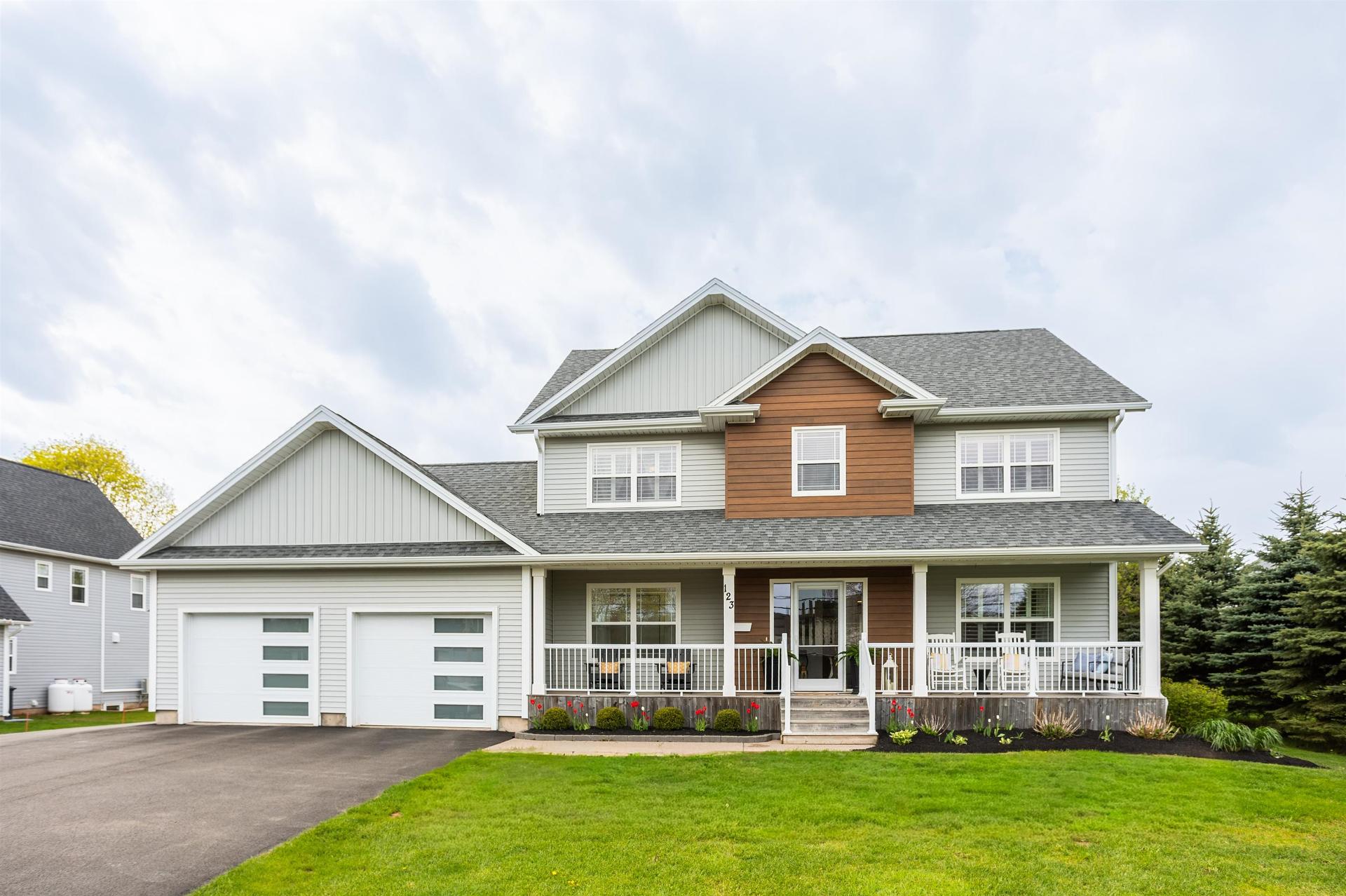 123 Beach Grove Road, Charlottetown, PE - Outdoor With Deck Patio Veranda With Facade