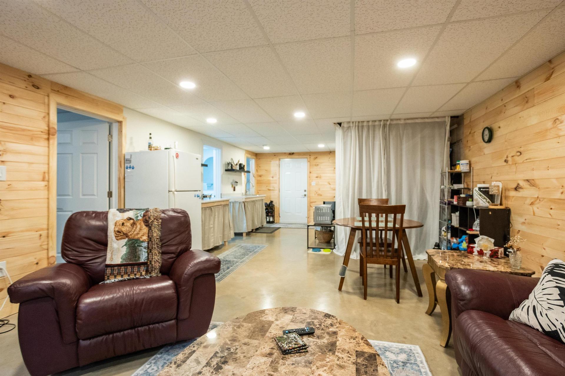 123 Beach Grove Road, Charlottetown, PE - Indoor