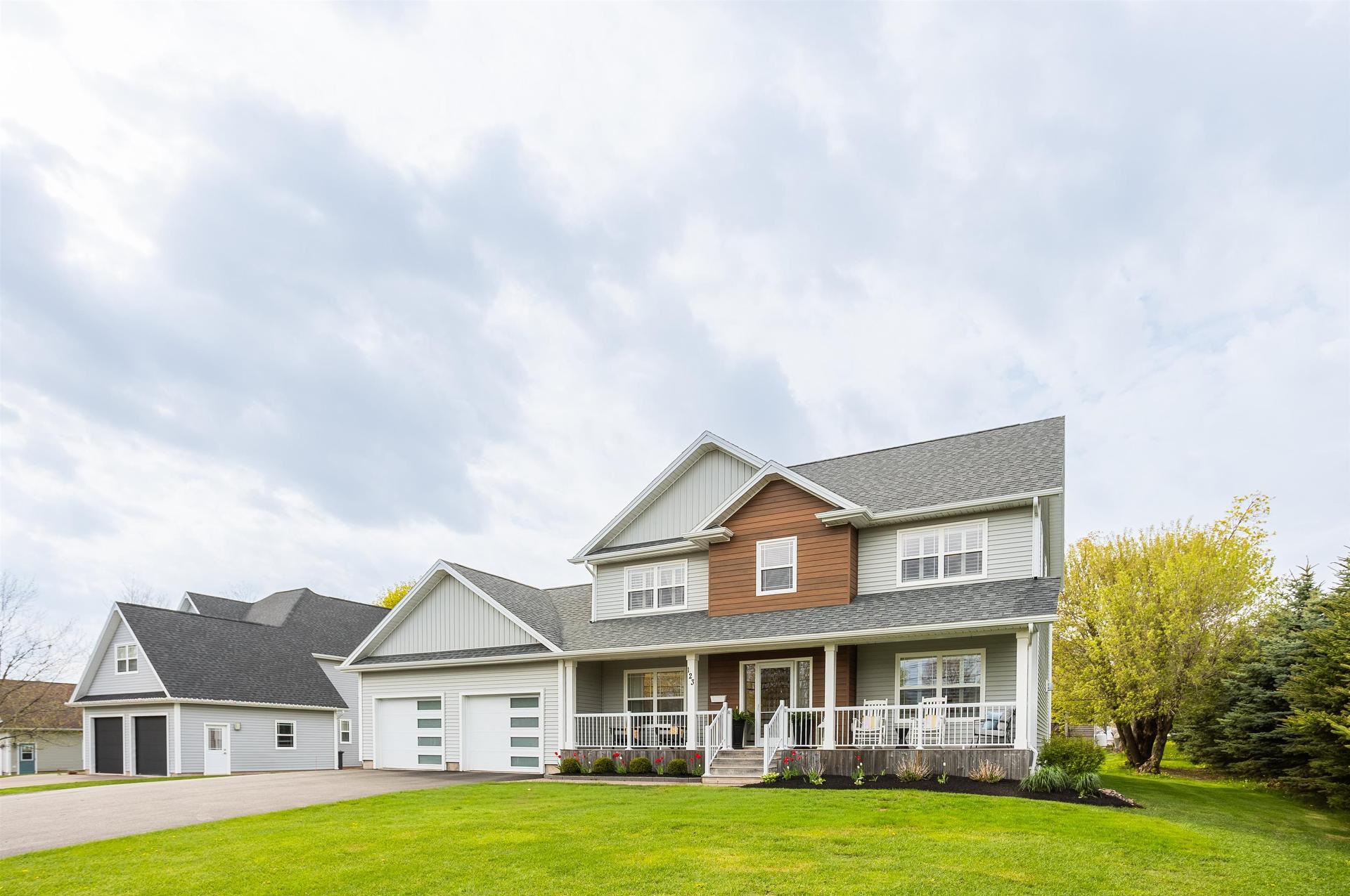 123 Beach Grove Road, Charlottetown, PE - Outdoor With Deck Patio Veranda With Facade