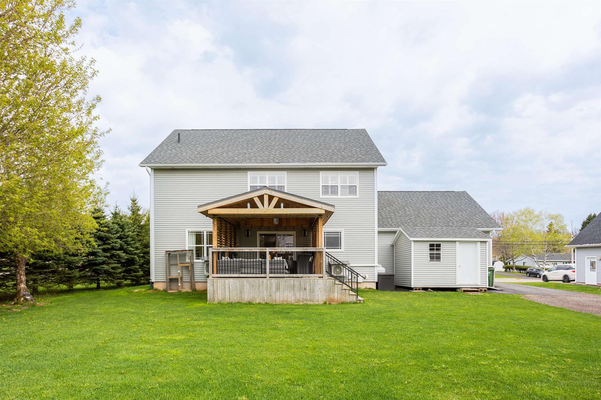 123 Beach Grove Road, Charlottetown, PE - Outdoor With Deck Patio Veranda