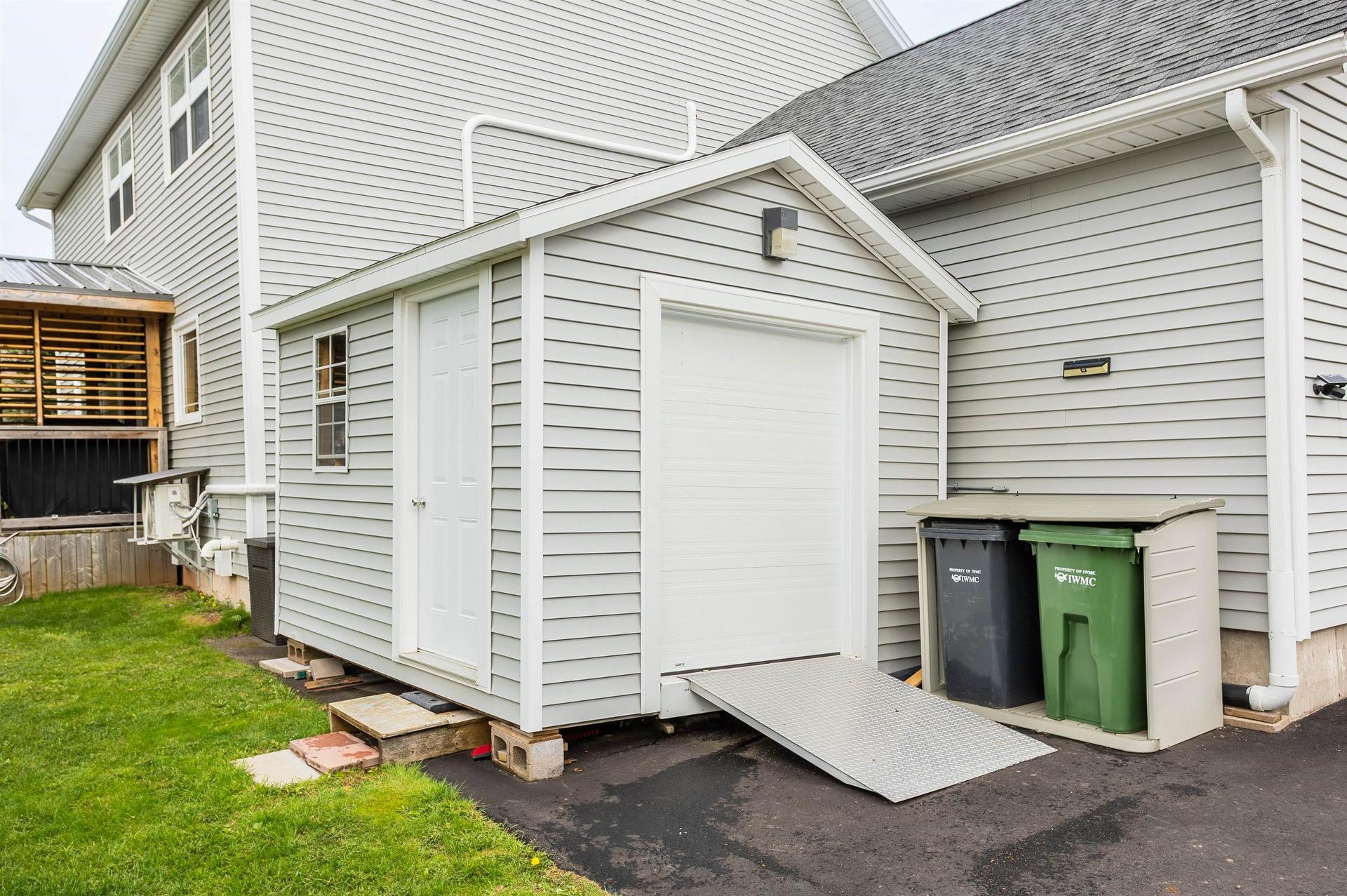 123 Beach Grove Road, Charlottetown, PE - Outdoor With Exterior