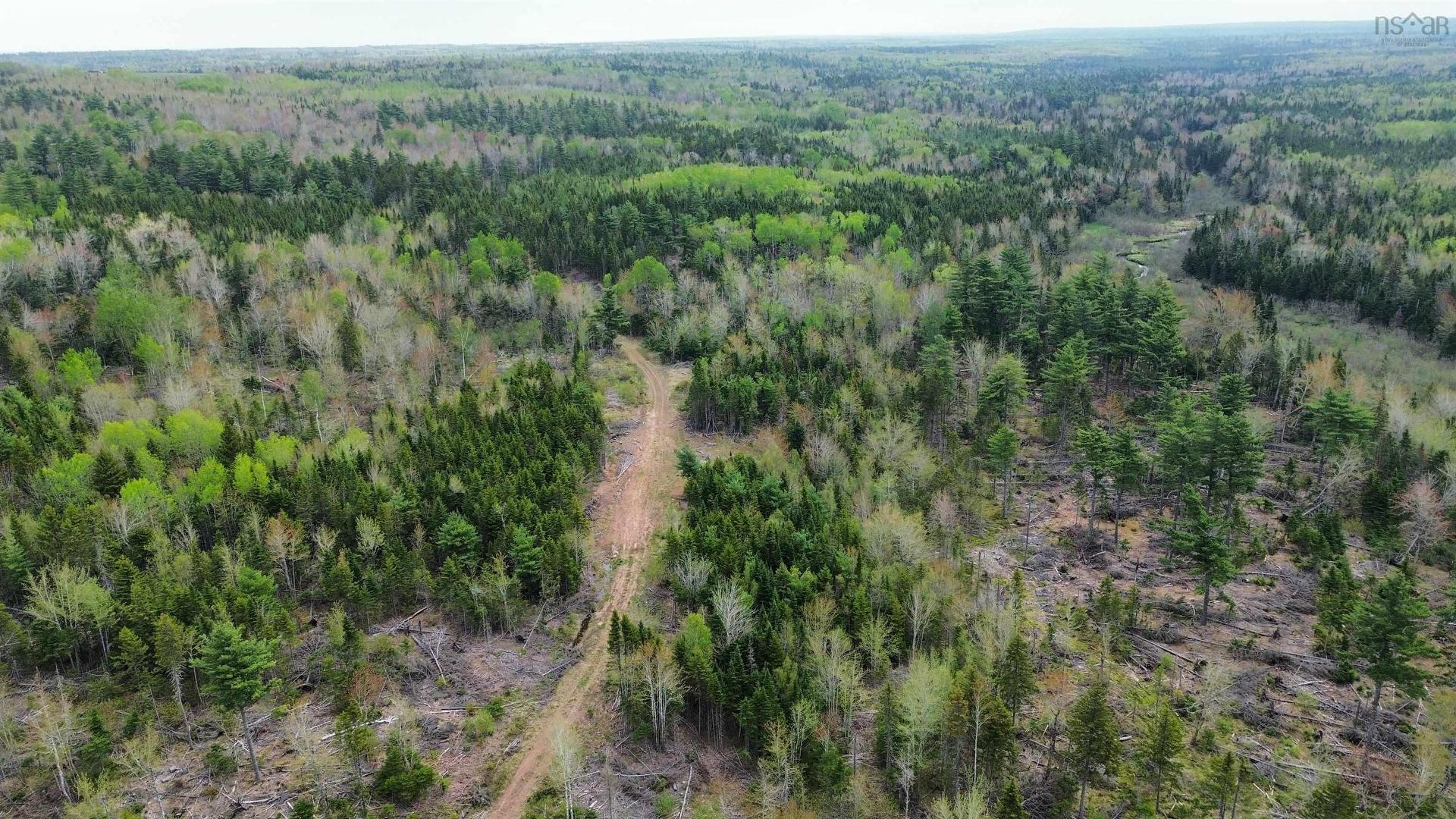 V/L 204 Highway, Streets Ridge, NS
