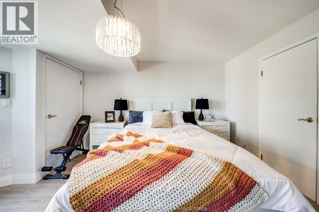 3601 Riverside Drive East Unit# 607, Windsor, ON - Indoor Photo Showing Bedroom
