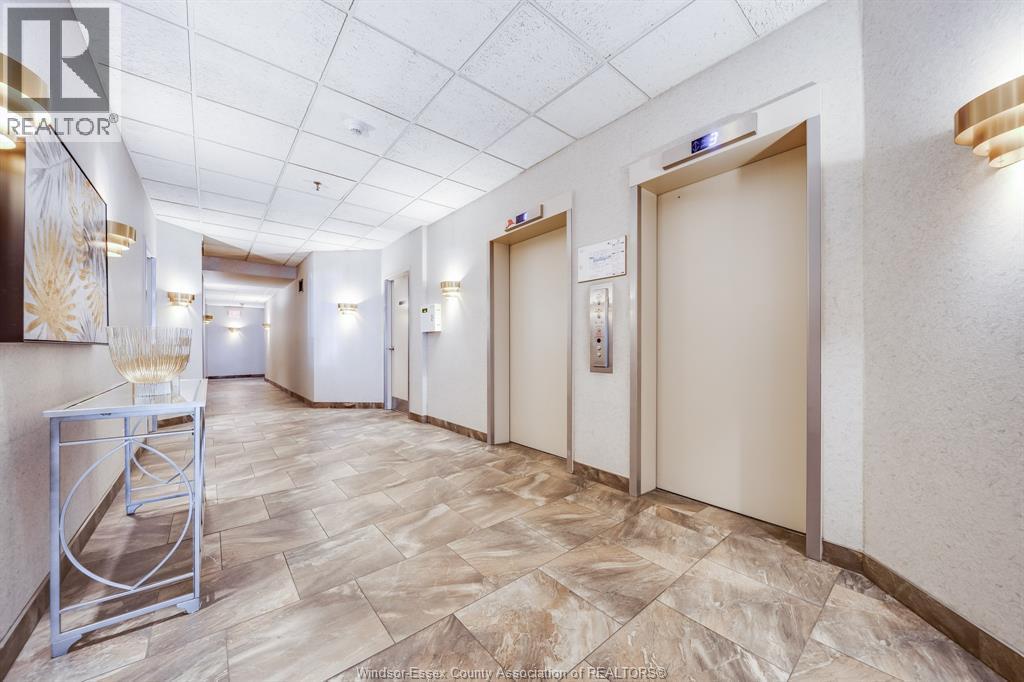 3601 Riverside Drive East Unit# 607, Windsor, ON - Indoor Photo Showing Other Room