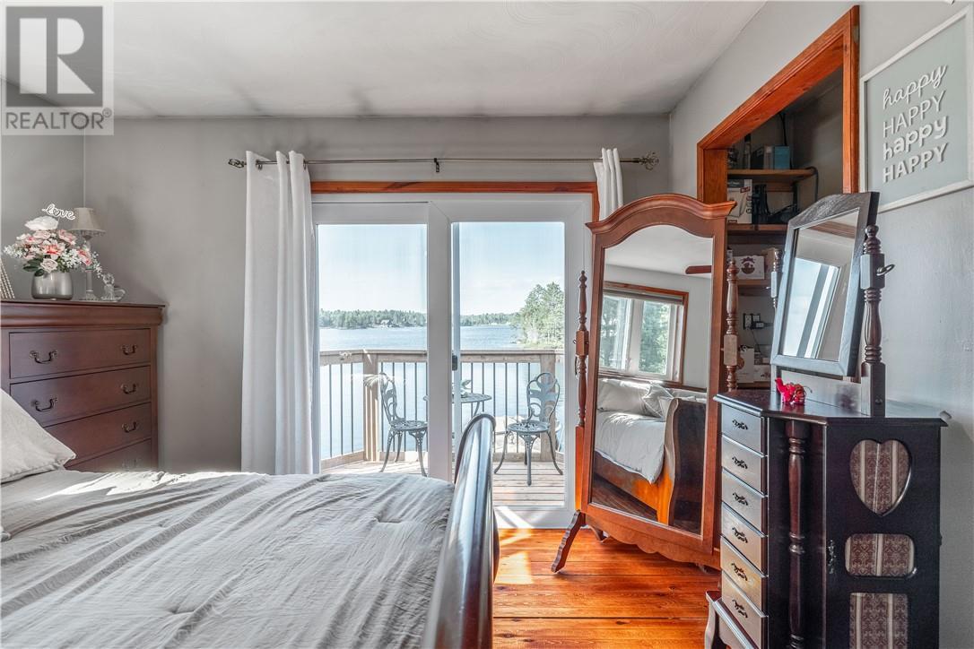 99 Curry Point, Markstay, ON - Indoor Photo Showing Bedroom