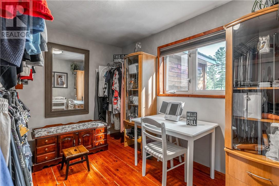 99 Curry Point, Markstay, ON - Indoor