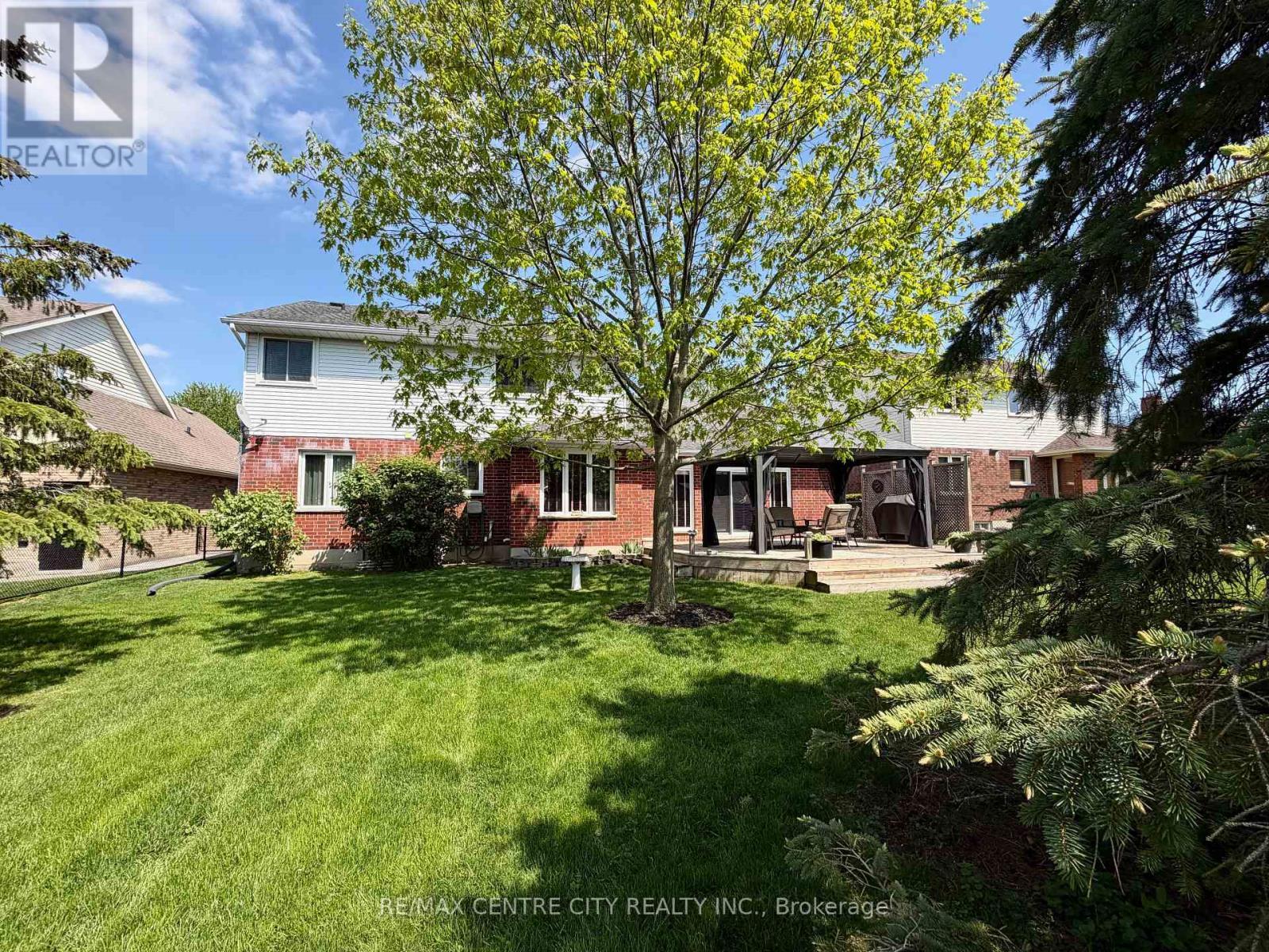 REAR EXTERIOR/YARD - 31 Cavanaugh Crescent, St. Thomas, ON - Outdoor