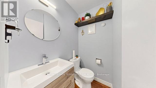 115 Micmac Crescent, Toronto, ON - Indoor Photo Showing Bathroom