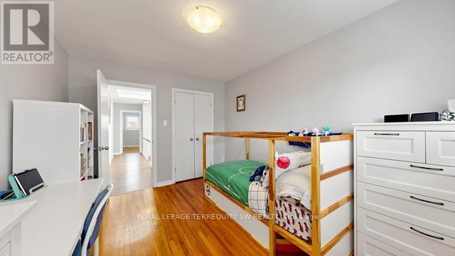 115 Micmac Crescent, Toronto, ON - Indoor Photo Showing Bedroom