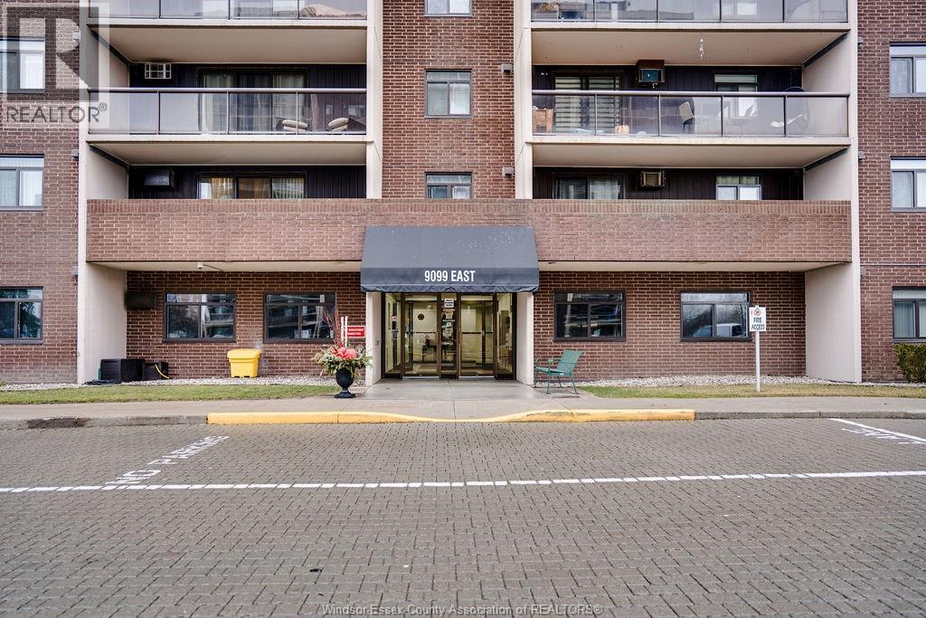 9099 Riverside Drive Unit# 221 E, Windsor, ON - Outdoor