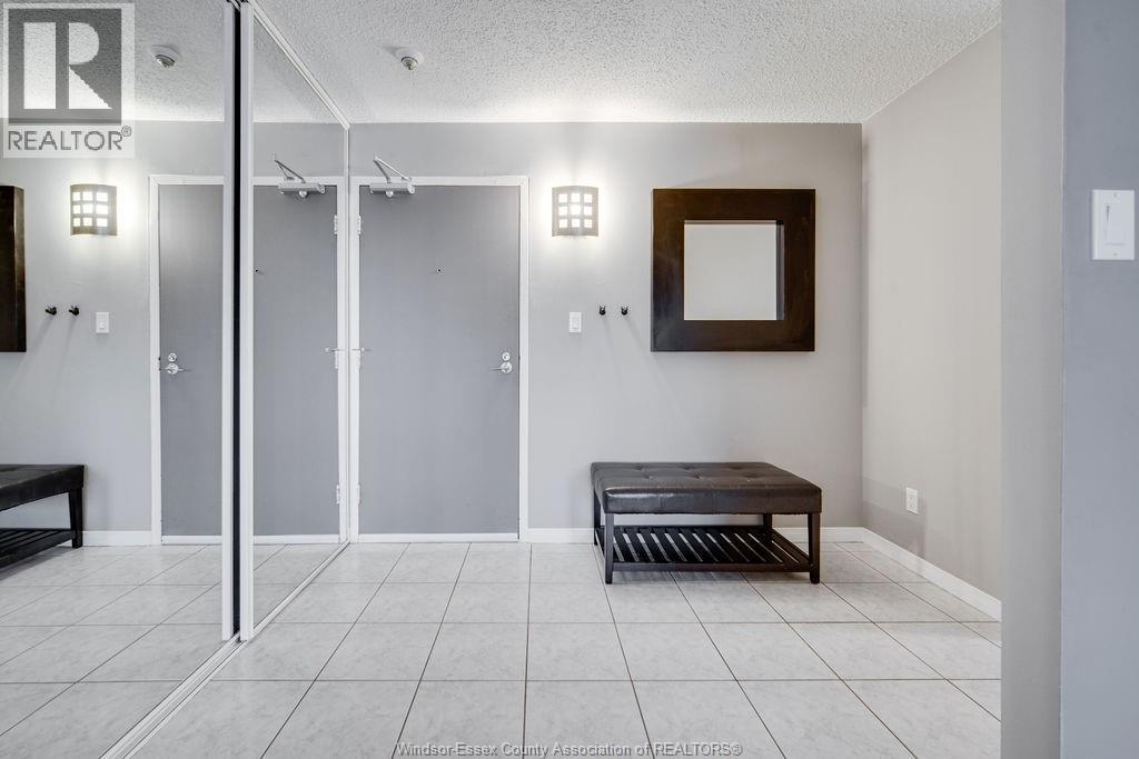 9099 Riverside Drive Unit# 221 E, Windsor, ON - Indoor Photo Showing Other Room