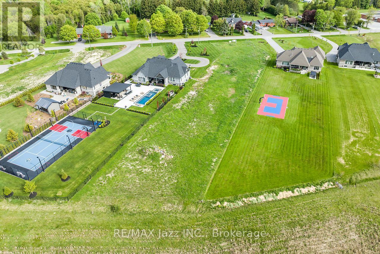 72 Ormiston Street, Clarington, ON