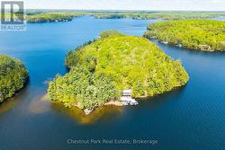 5 IS BEACON ISLAND Muskoka Lakes (Medora), ON P0B 1J0
