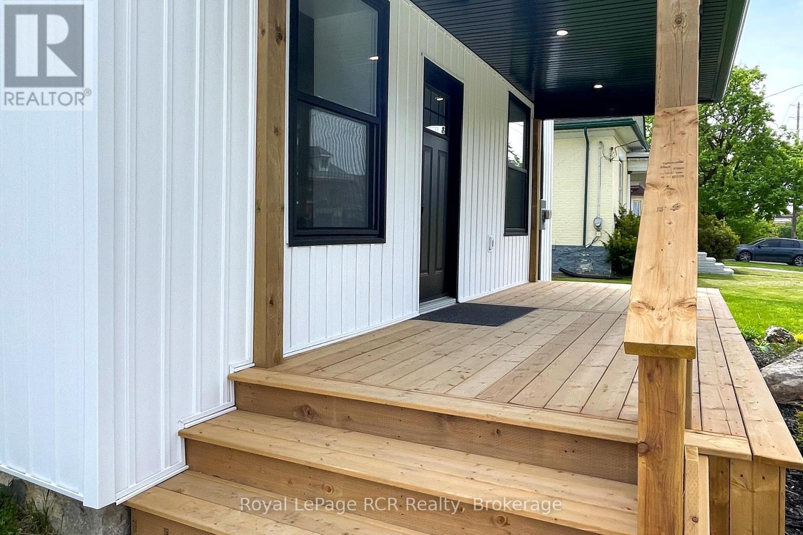 563 7Th Avenue, Hanover, ON