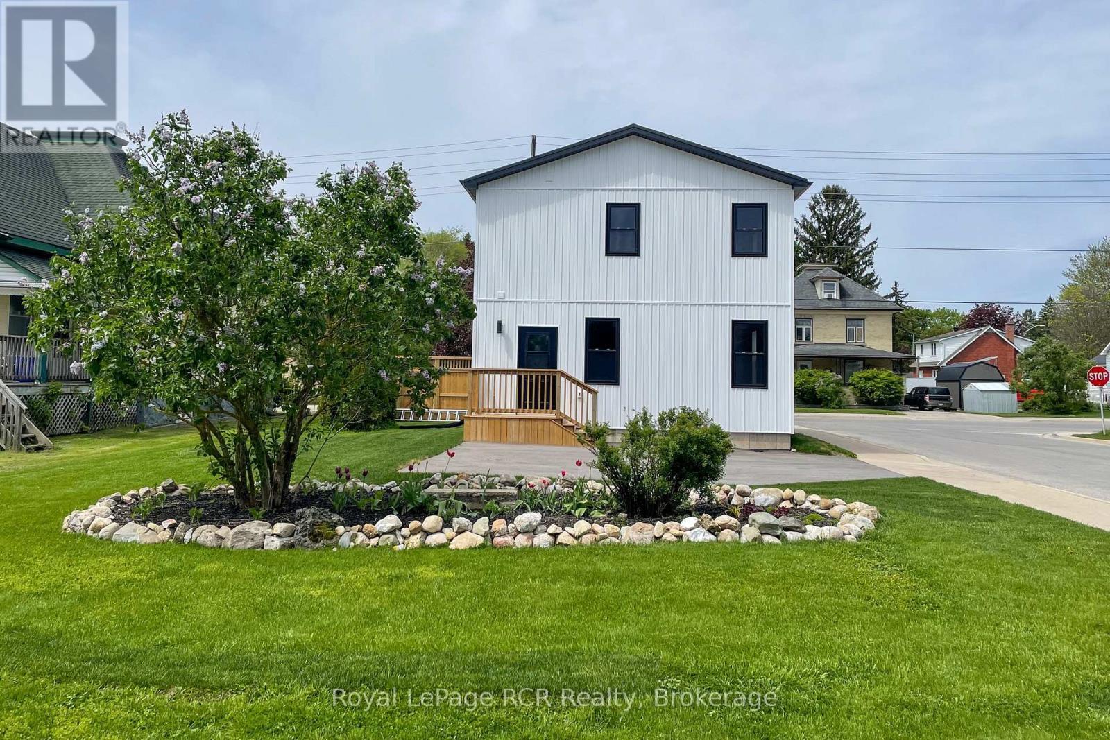 563 7Th Avenue, Hanover, ON