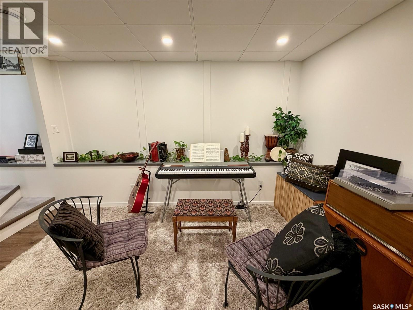 607 K Avenue S, Saskatoon, SK - Indoor
