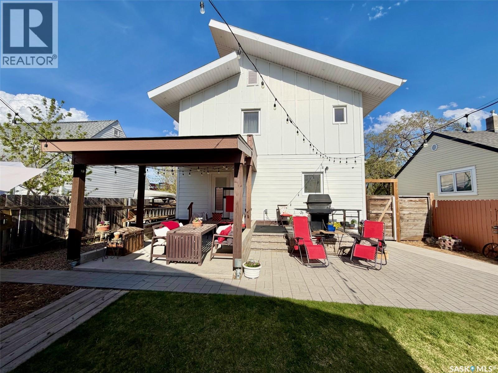 607 K Avenue S, Saskatoon, SK - Outdoor With Deck Patio Veranda With Exterior