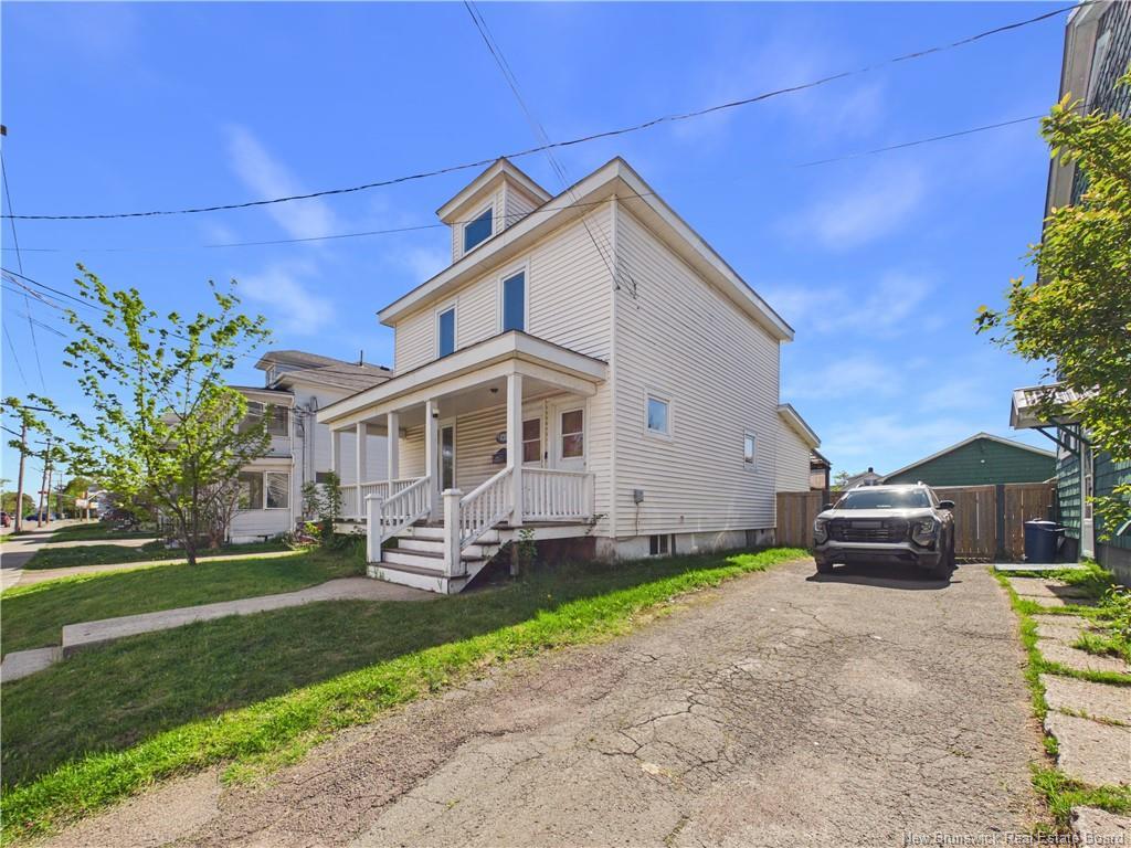 420 High St, Moncton, NB
