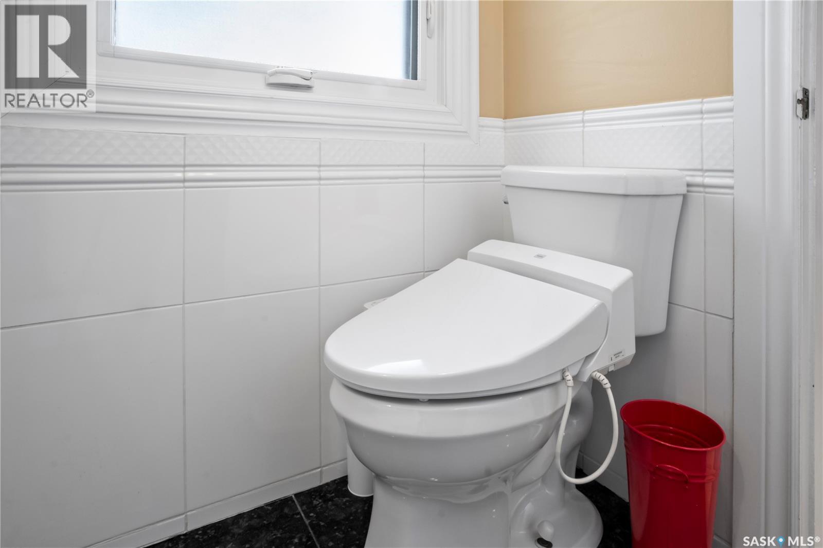 66 Leslie Place, Regina, SK - Indoor