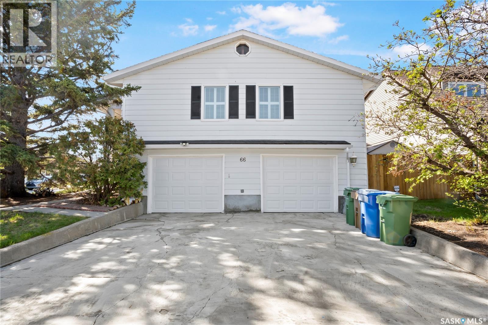 66 Leslie Place, Regina, SK - Outdoor