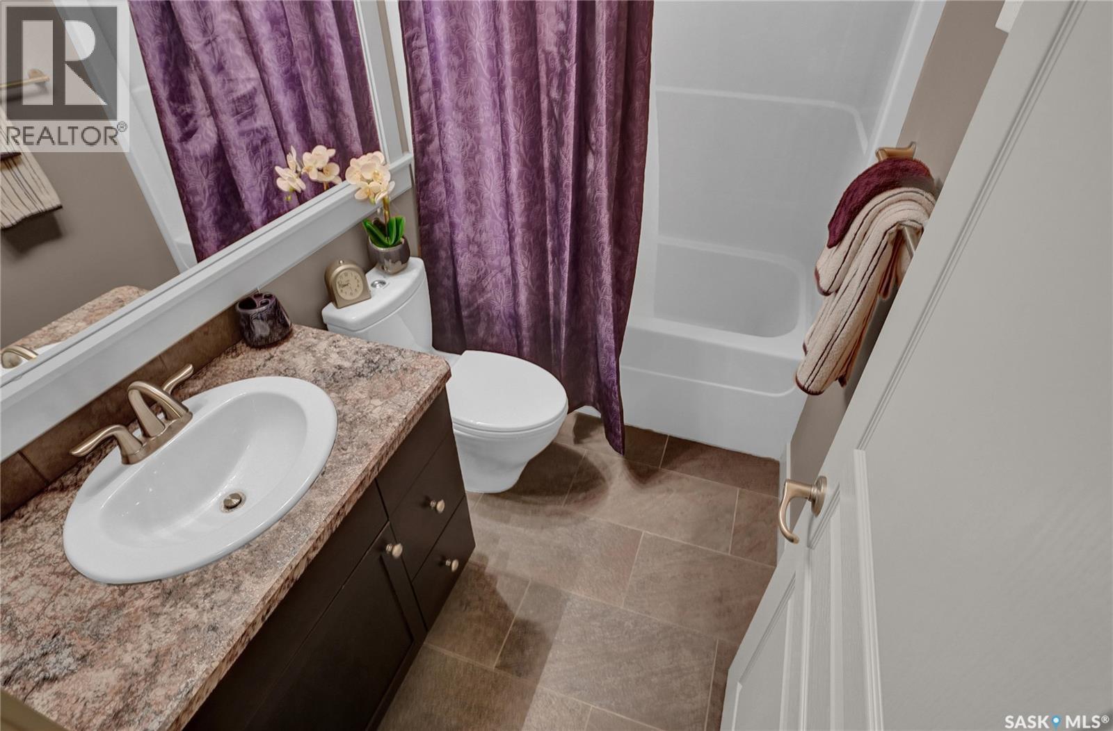 4117 Green Rose Crescent, Regina, SK - Indoor Photo Showing Bathroom