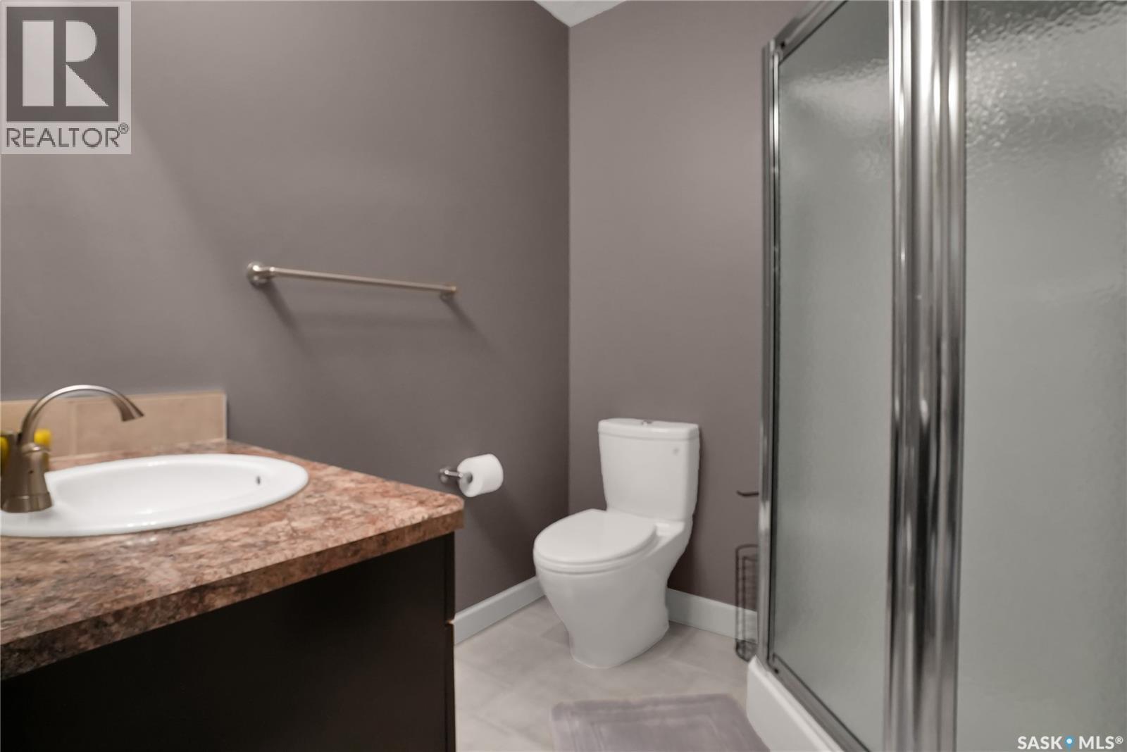 4117 Green Rose Crescent, Regina, SK - Indoor Photo Showing Bathroom