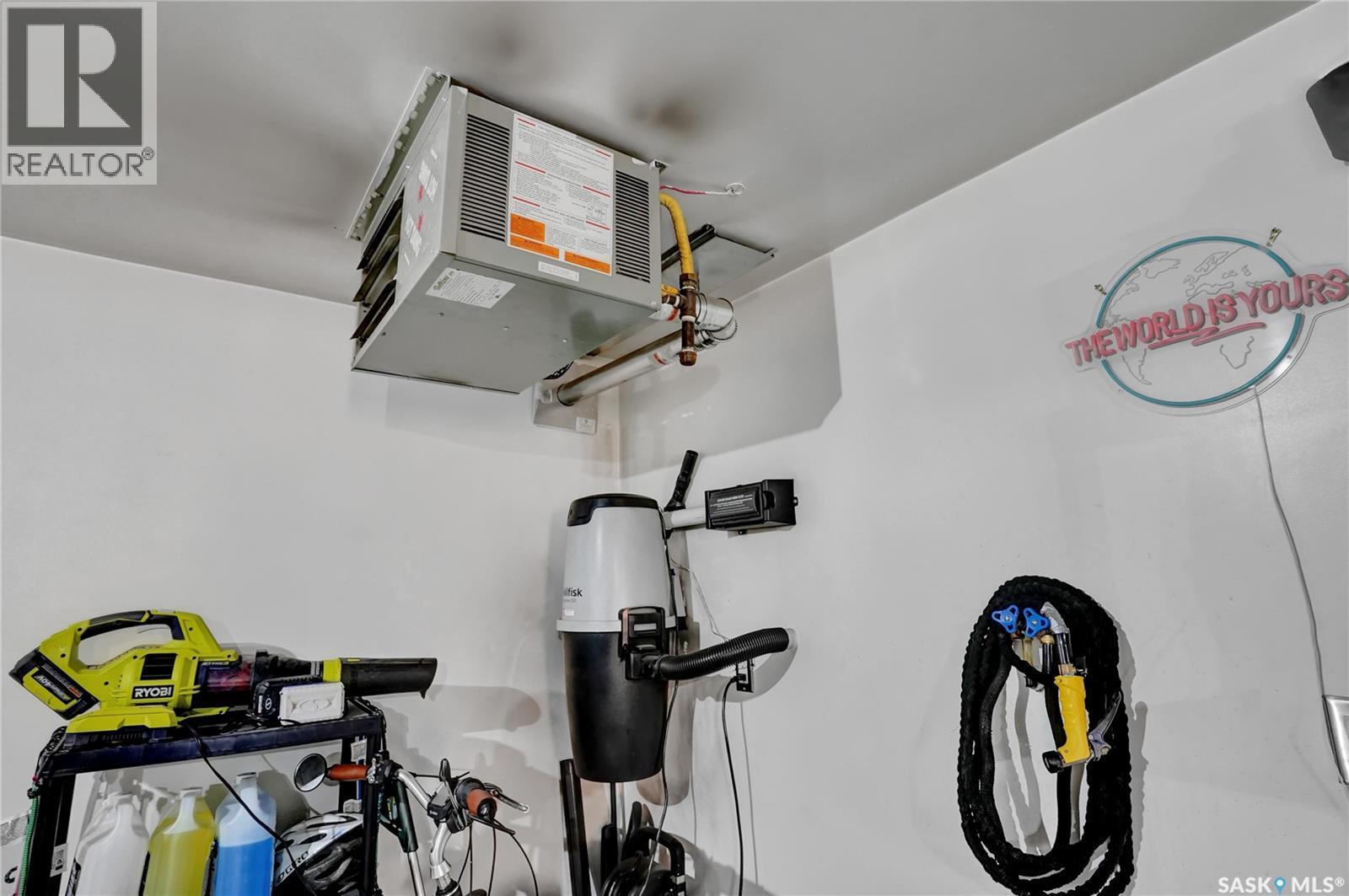 4117 Green Rose Crescent, Regina, SK - Indoor Photo Showing Other Room