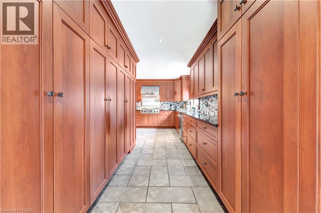 11 Maple Hill Drive, Kitchener, ON - Indoor Photo Showing Other Room