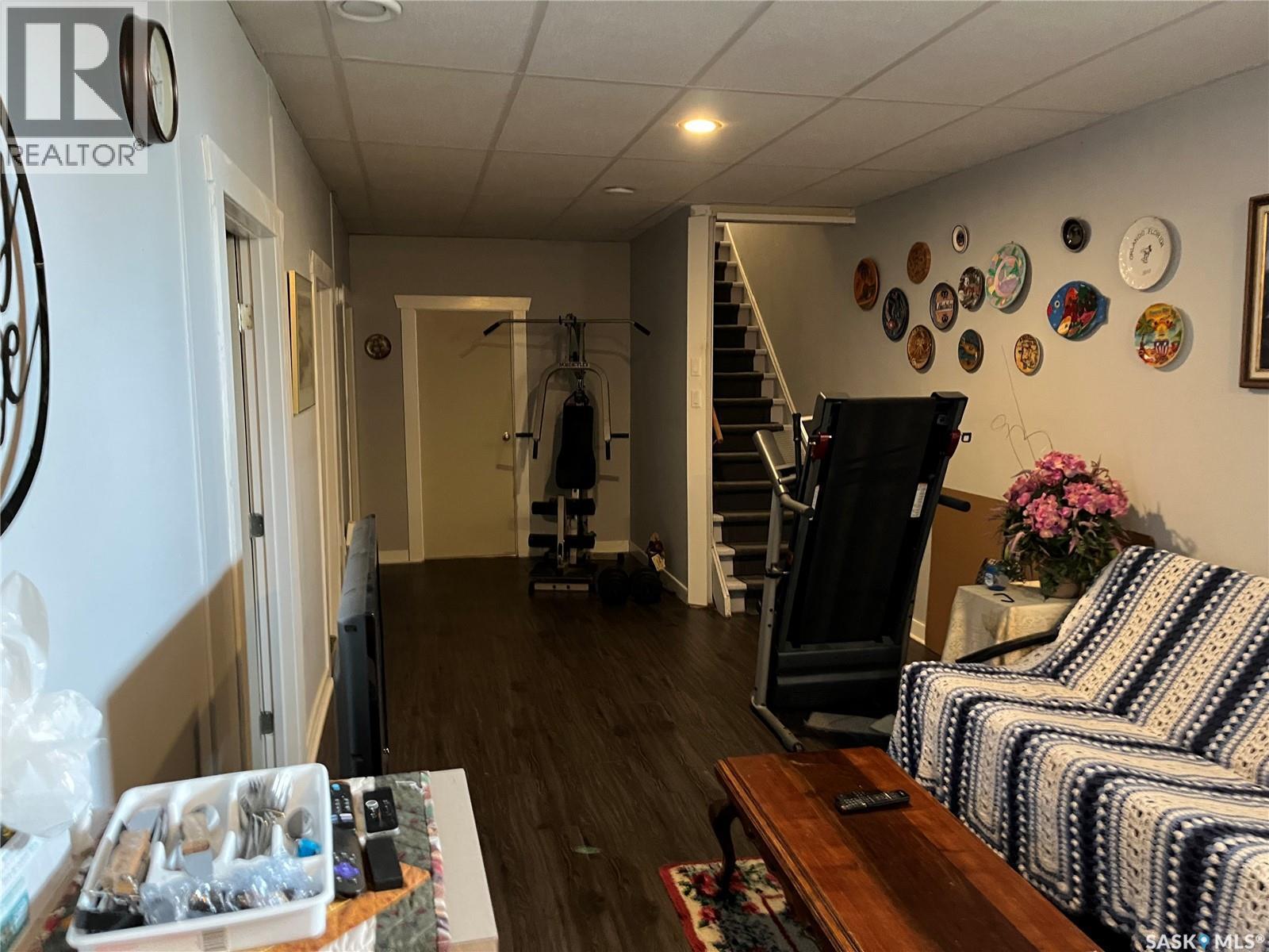 158 Municipal Road, Coronach, SK - Indoor Photo Showing Other Room