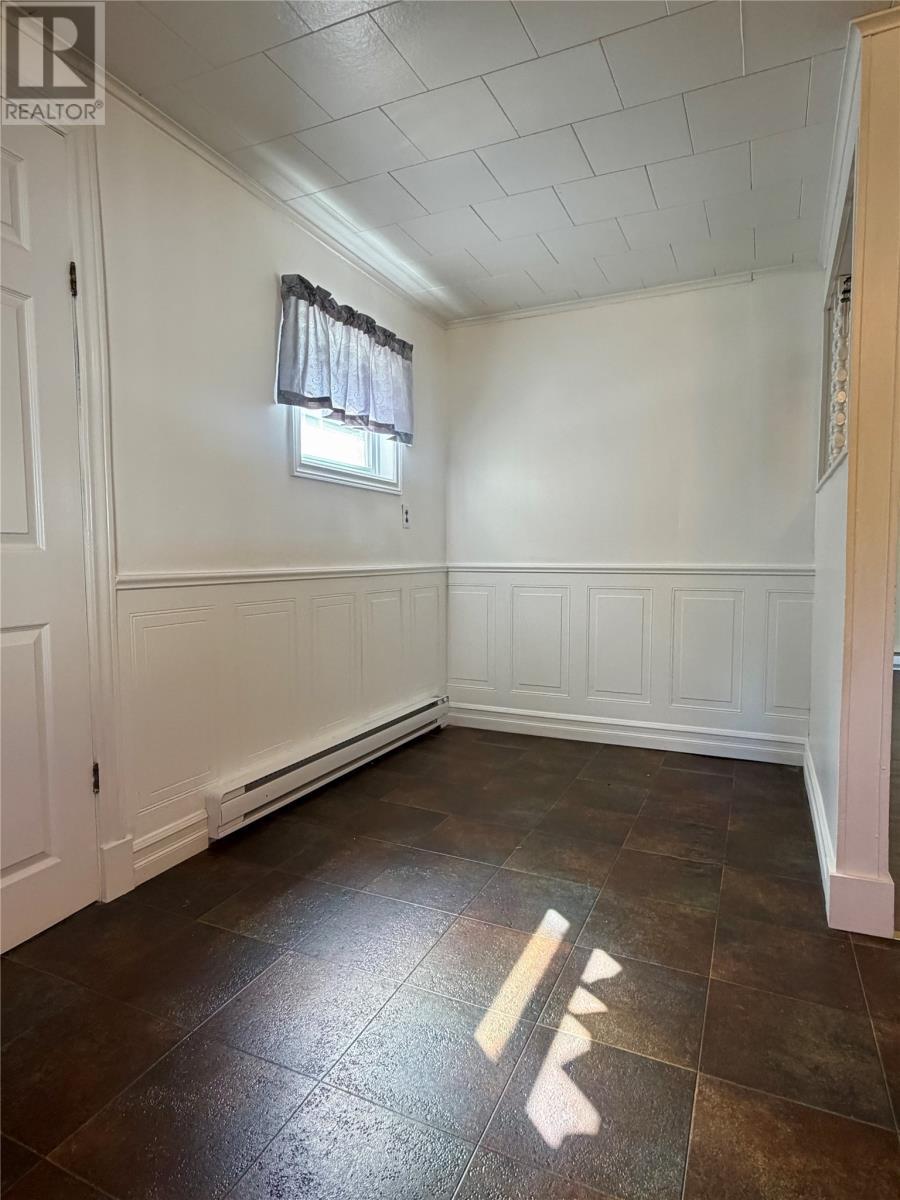 5A Bank Street, St Bernards Jacques Fontaine, NL