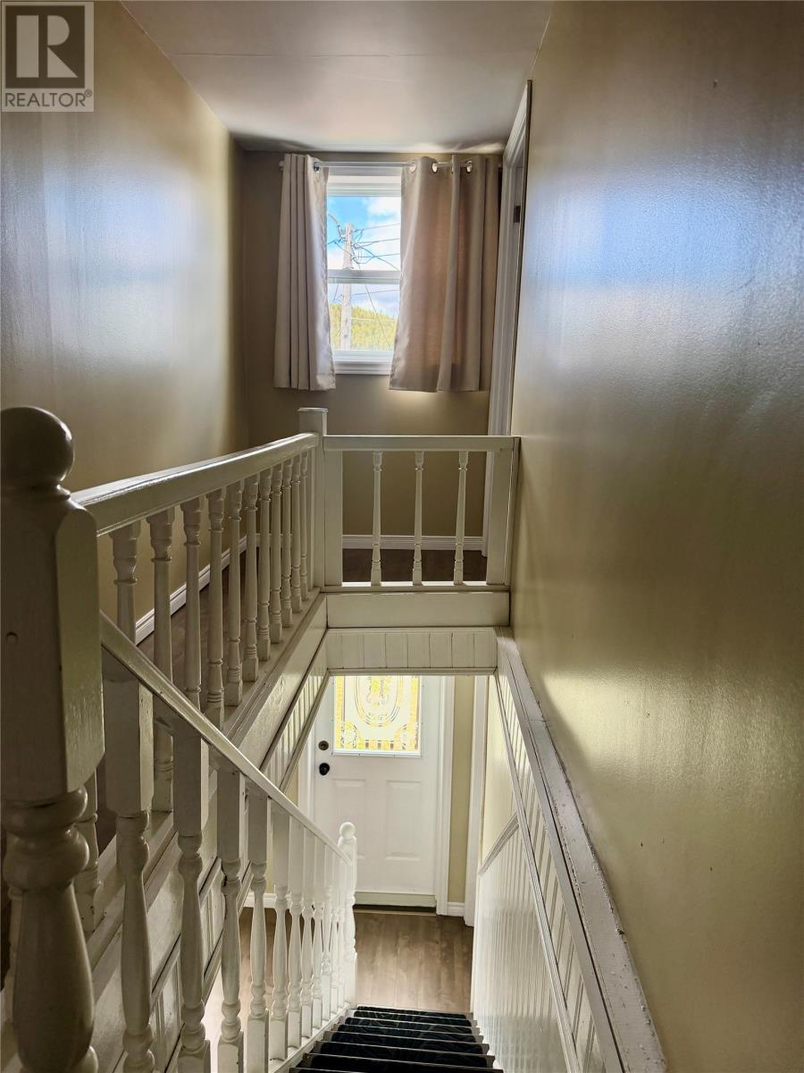 5A Bank Street, St Bernards Jacques Fontaine, NL