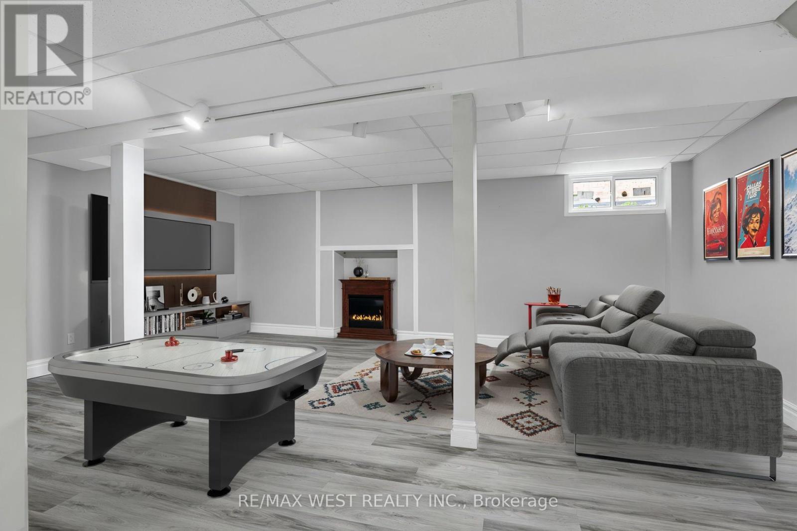 930 Maramis Court, Mississauga, ON - Indoor