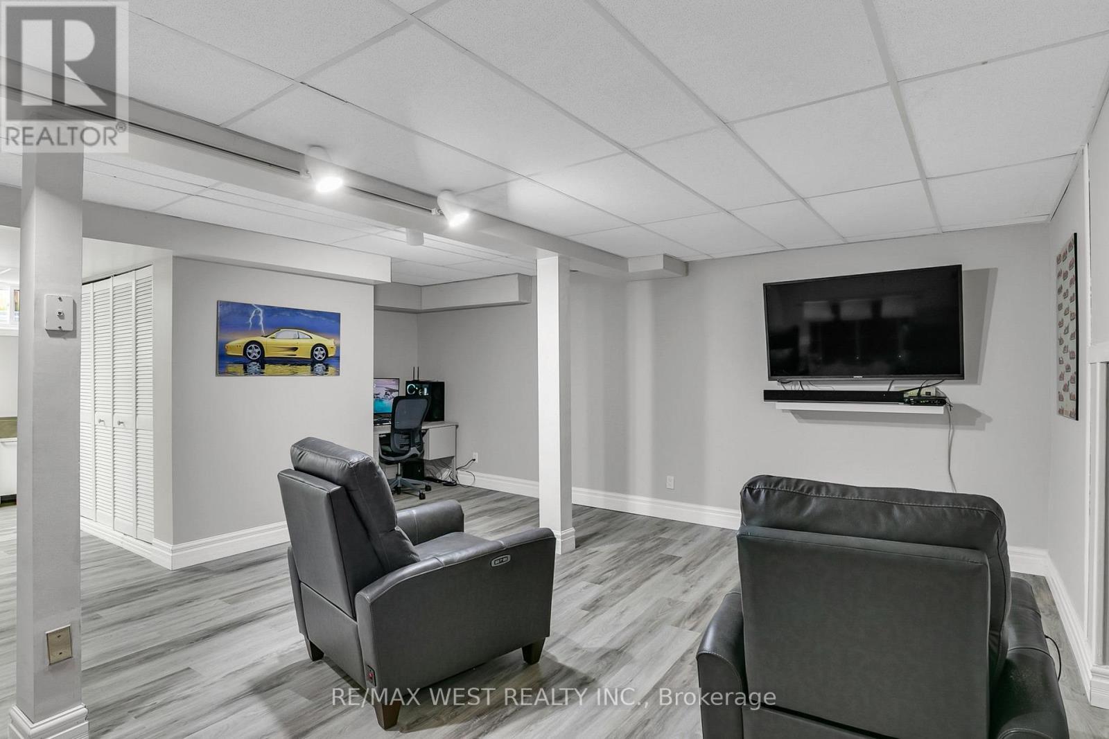 930 Maramis Court, Mississauga, ON - Indoor