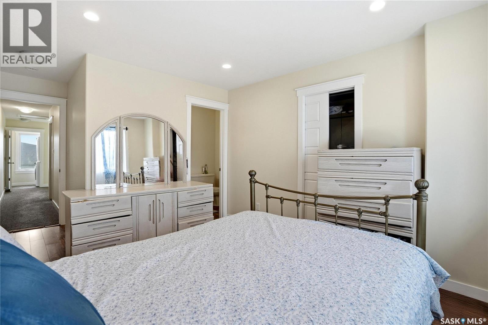 4 3960 7Th Avenue E, Regina, SK - Indoor Photo Showing Bedroom