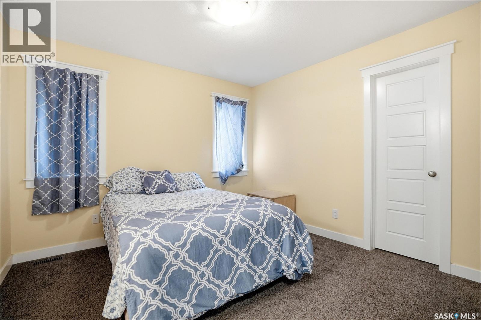4 3960 7Th Avenue E, Regina, SK - Indoor Photo Showing Bedroom